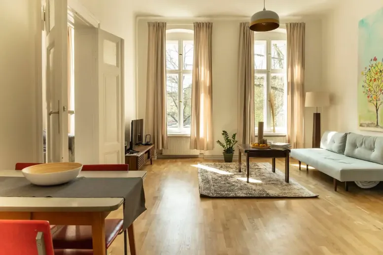 Direkt in Kreuzberg: 2-Zimmer-Wohnung mit Balkon — photo 1